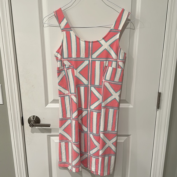 Small Mahi Hold dress! Only worn once! Very cute but was a little long on me - Picture 2 of 2